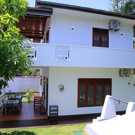 Aken Villa Hikkaduwa Kültér fotó